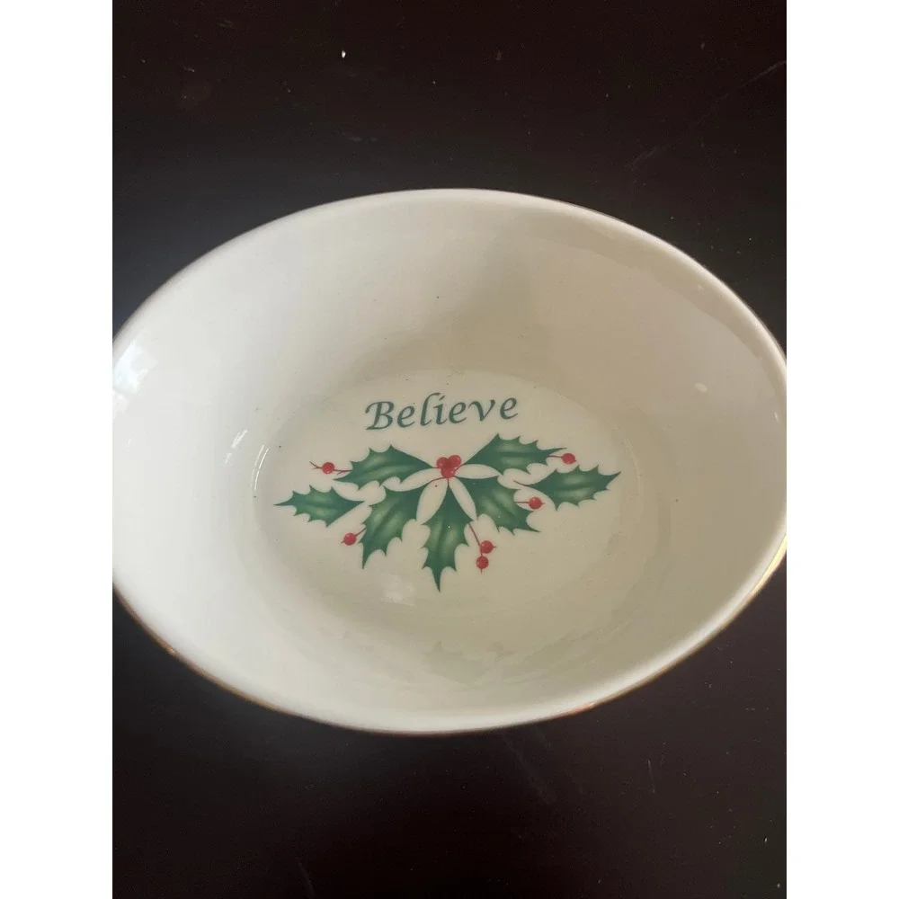 Lenox Holiday Believe Holly Berry Soap Candy Condiment Dish Gold Trim Christmas